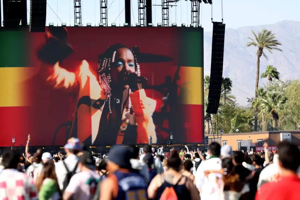  Coachella 2024: Weekend One Highlights - Stellar Performances, Surprise Guests J Balvin Surprises Crowd with Will Smith and Unforgettable Moments
