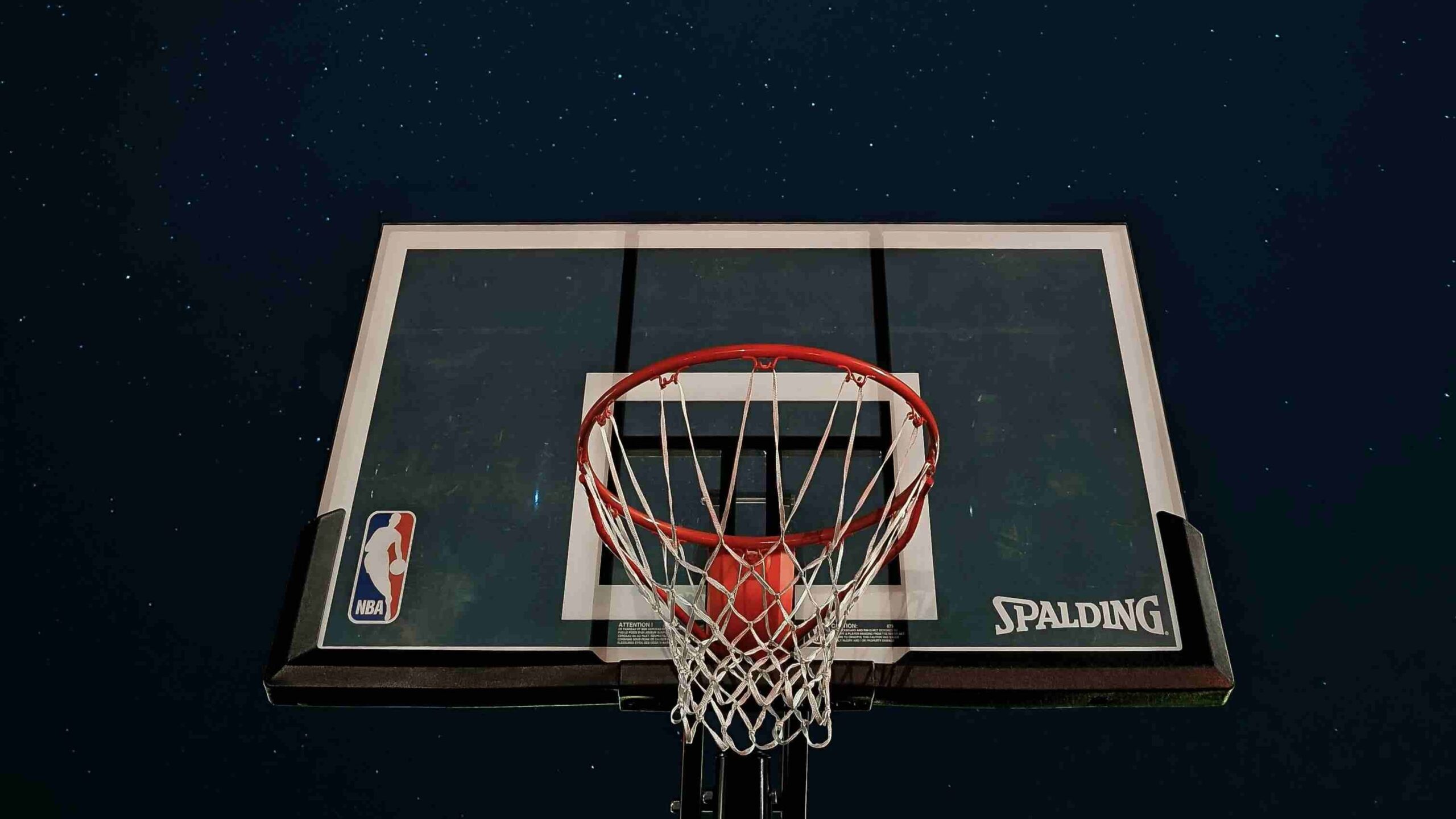 Game 2 Thriller: LeBron James' Unbelievable First-Half Highlight Reel Mesmerizes Fans,2024